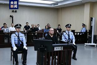 维尼修斯半场数据：4射3正上演帽子戏法，1次造点，评分9.5分